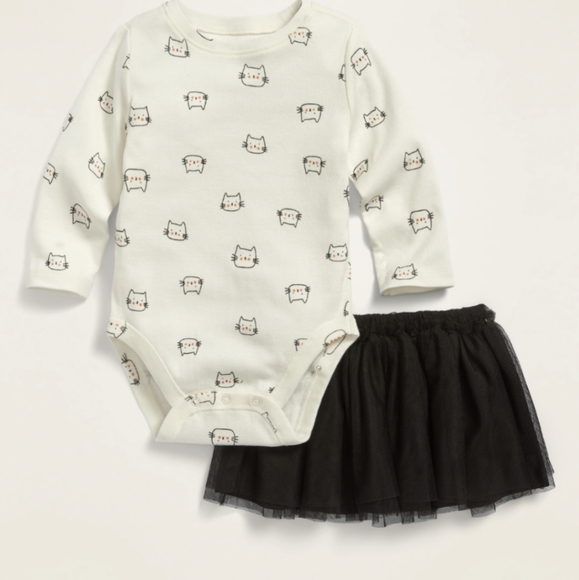 Bundle of Bodysuits and Tulle Skirt - Picture 2 of 11